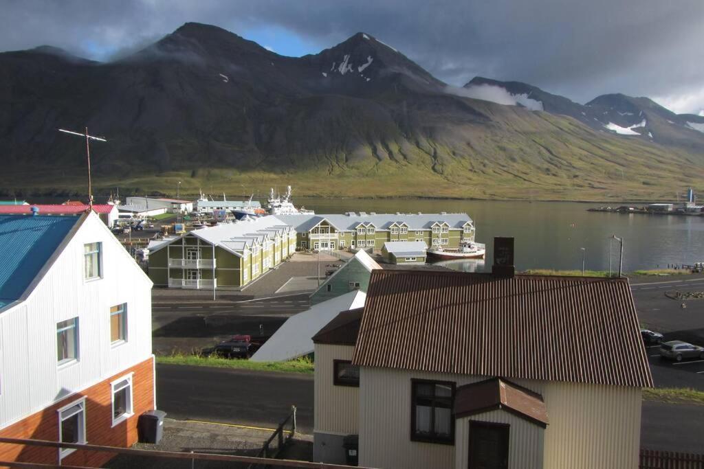 House With A Warm Soul In North Iceland Siglufjordur Kültér fotó