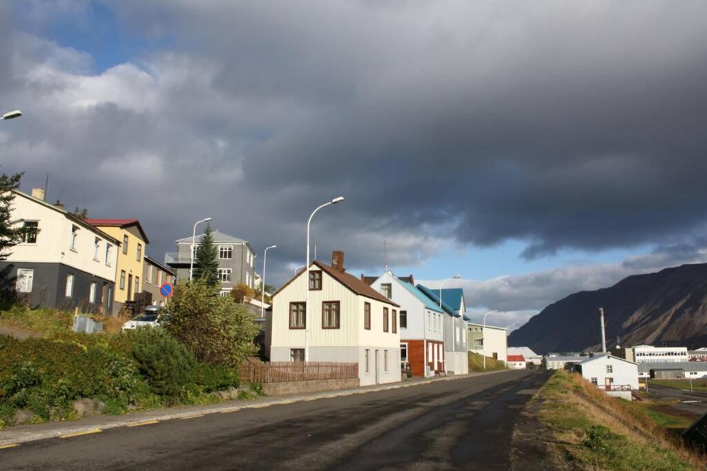 House With A Warm Soul In North Iceland Siglufjordur Kültér fotó