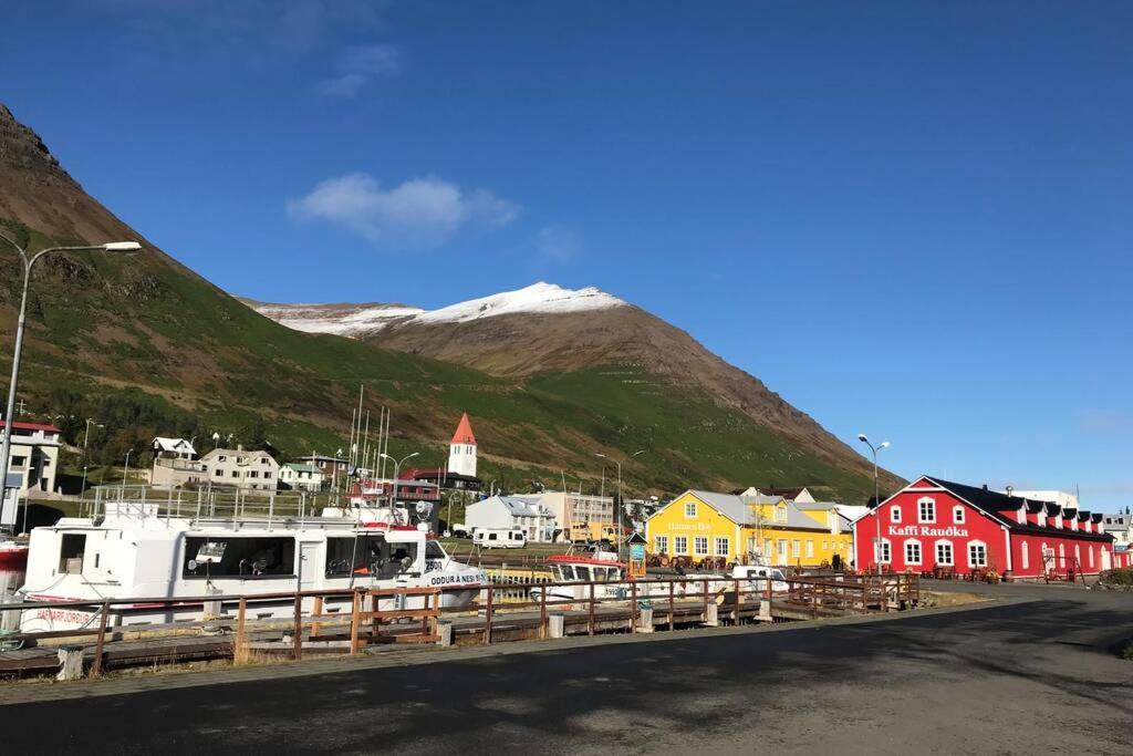 House With A Warm Soul In North Iceland Siglufjordur Kültér fotó