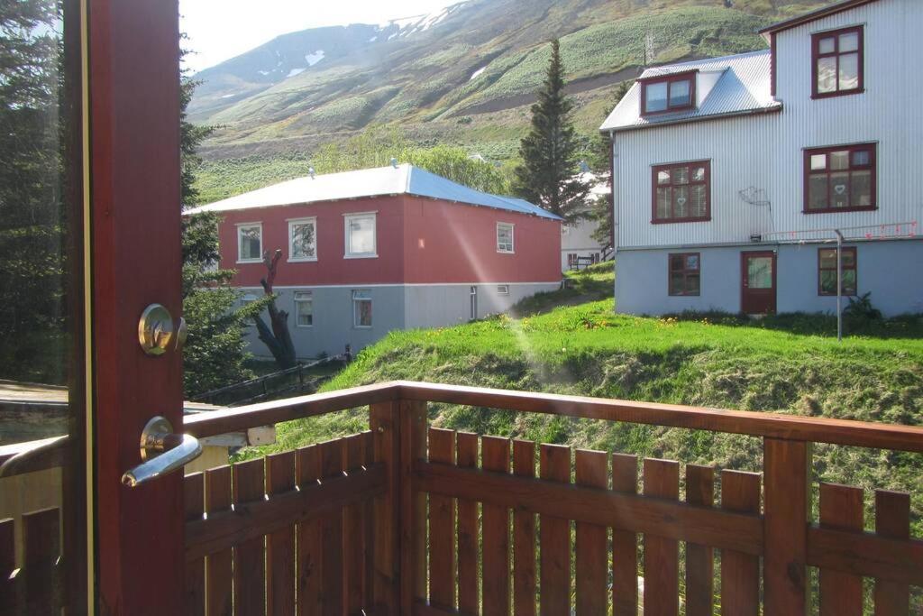 House With A Warm Soul In North Iceland Siglufjordur Kültér fotó